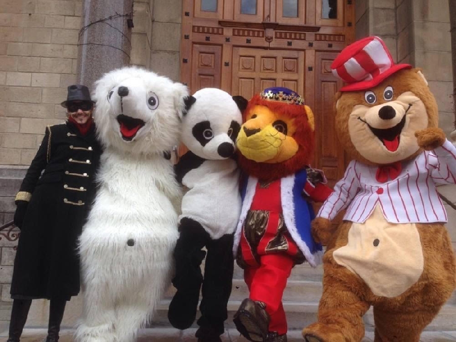 Festival Bonheurs d'Hiver - Déambulation des mascottes (rues commerçantes centre-ville)