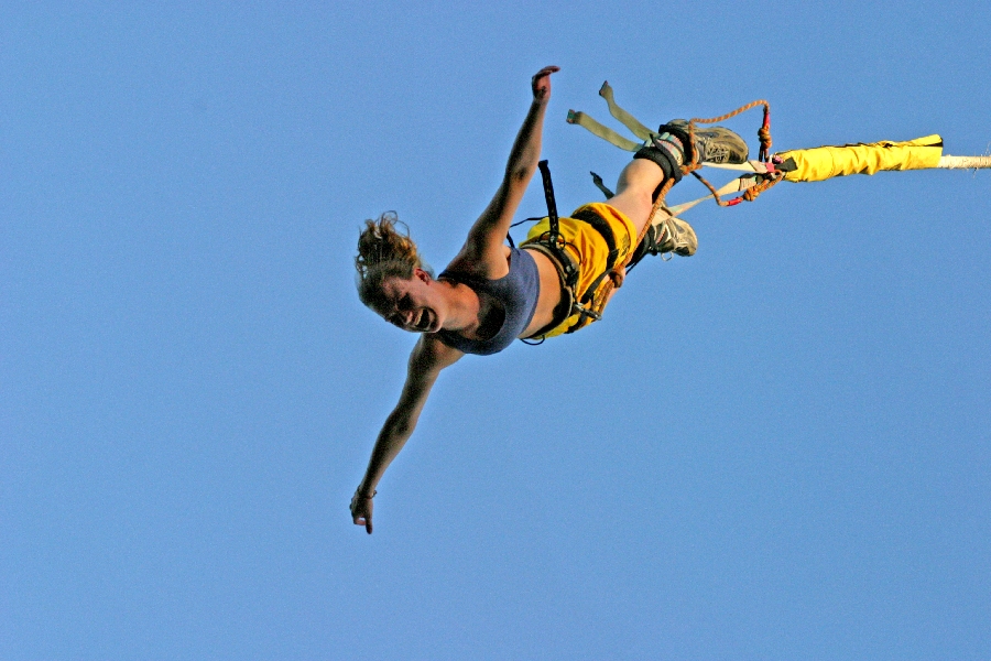 Saut à l'élastique du viaduc de Ste-Eulalie de Cernon