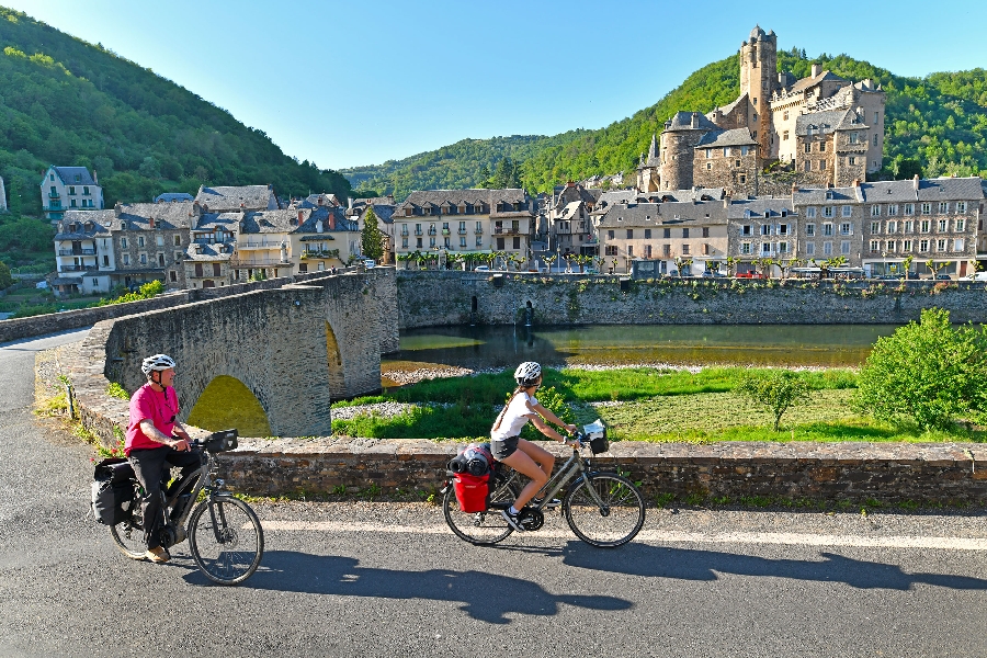 La Vallée du Lot à vélo - V86  France Occitanie Aveyron Capdenac-Gare 12700