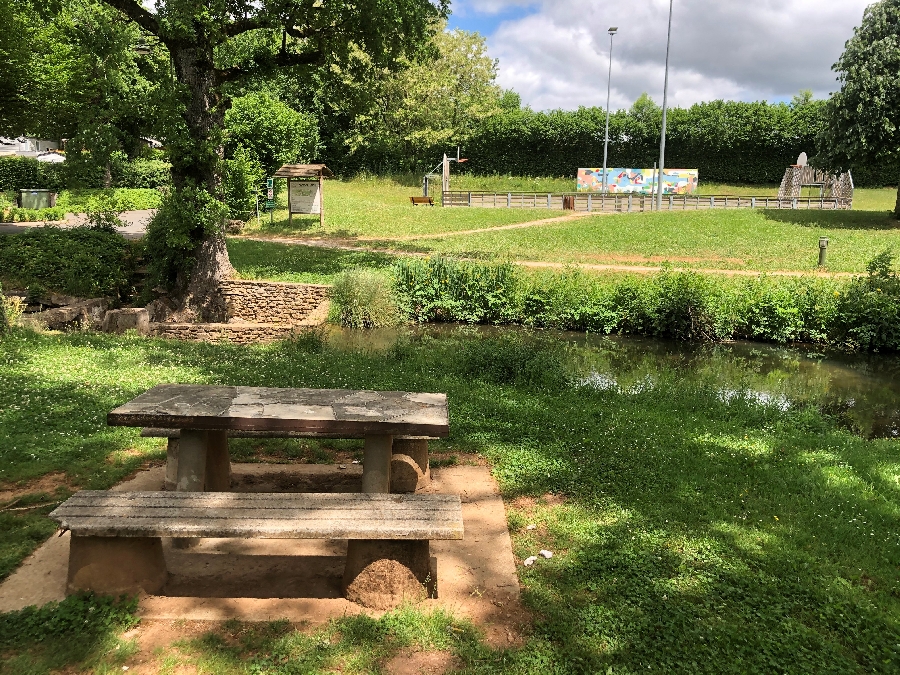 Aire de pique-nique du Parc de La Peyrade