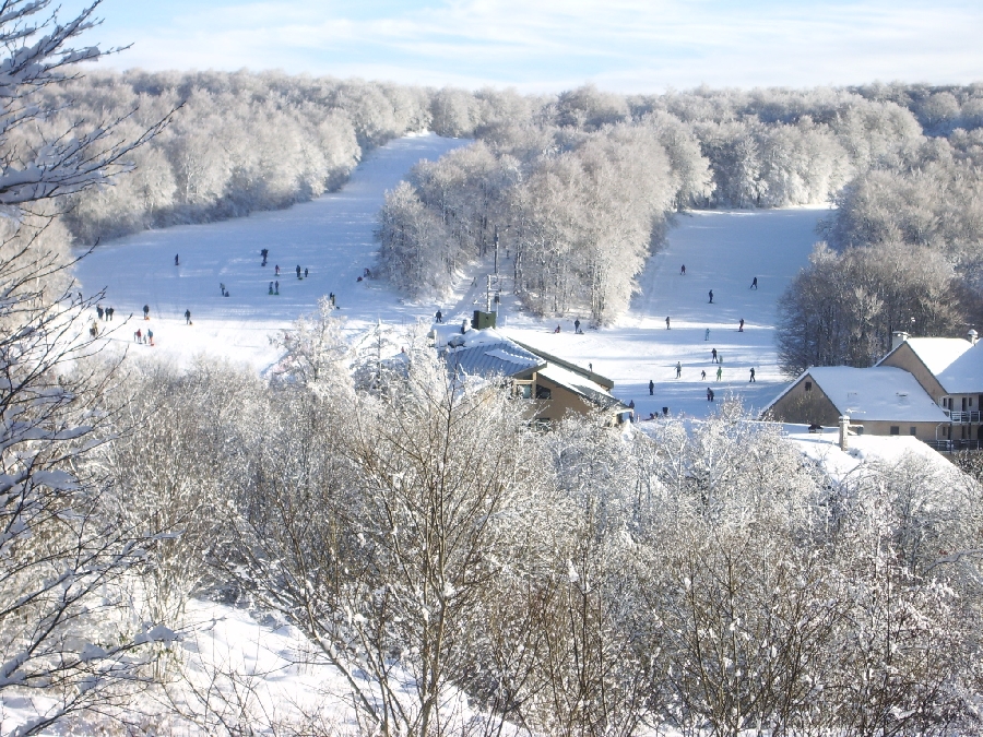 Station de ski de Brameloup  France Occitanie Aveyron Saint-Chély-d'Aubrac 12470