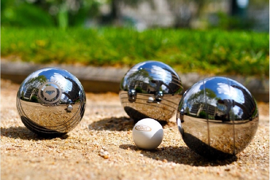 Concours de pétanque