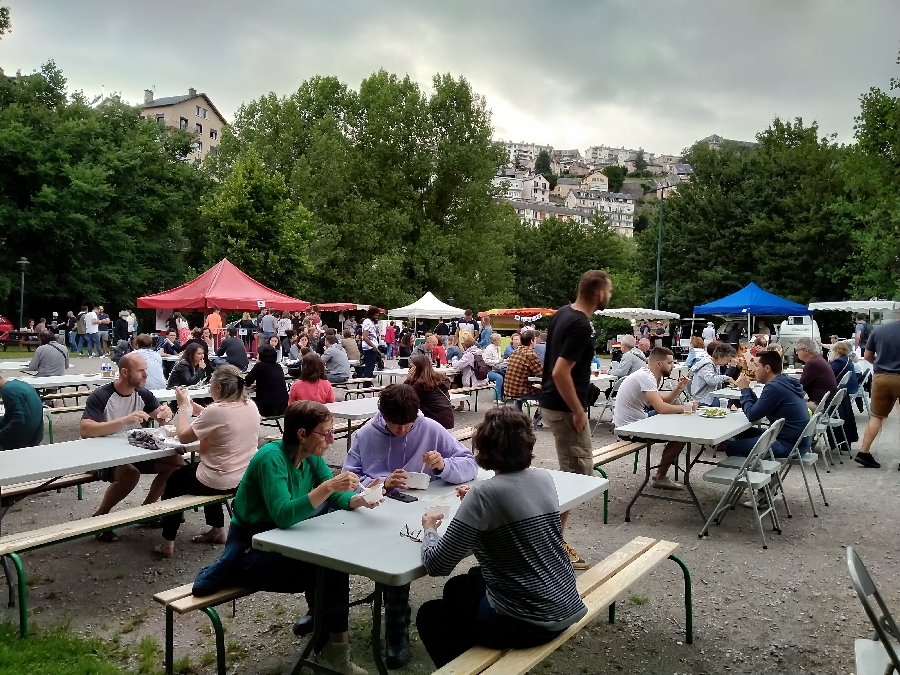 Marché gourmand et concert - au clair de lune