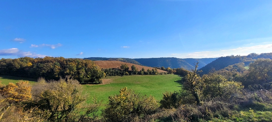 From the valley of Verzolet to the plateau of Hermelix