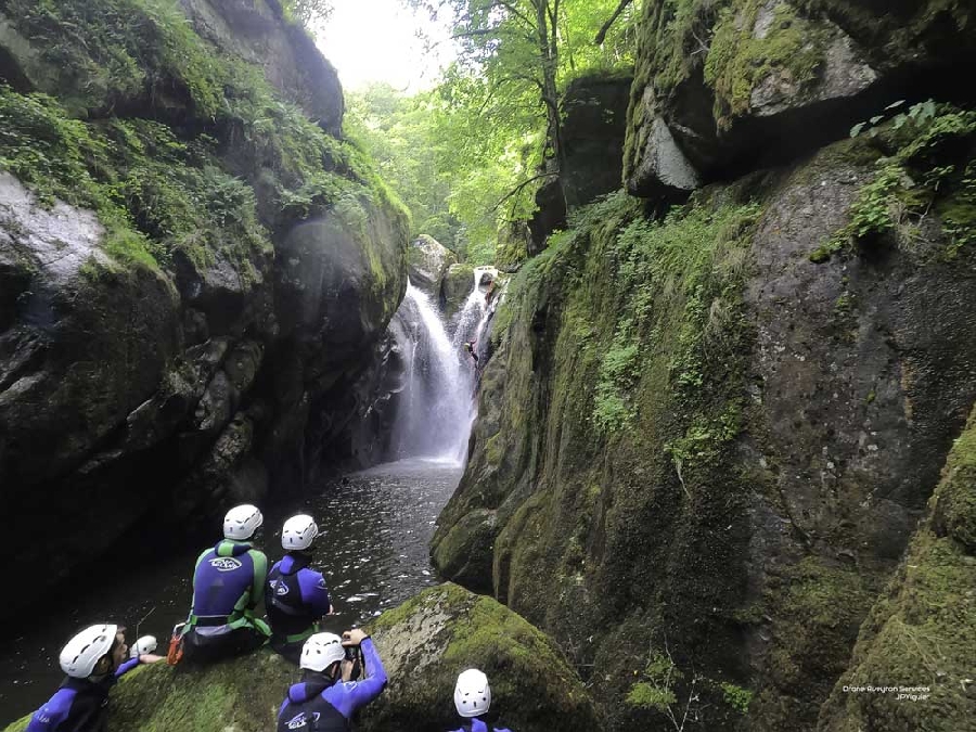 Bureau des Moniteurs d'Argences-en-Aubrac - Canyoning